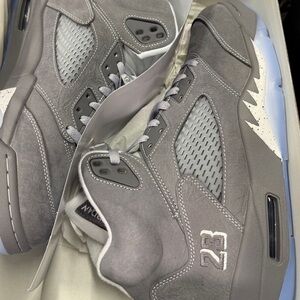 Men's Grey Suede Retro Basketball Sneakers